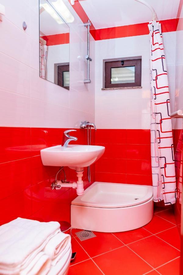 Apartments Mikulic Рогозниця Екстер'єр фото